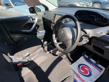 Used Peugeot 2008 2016 for sale - 78204020: Photo