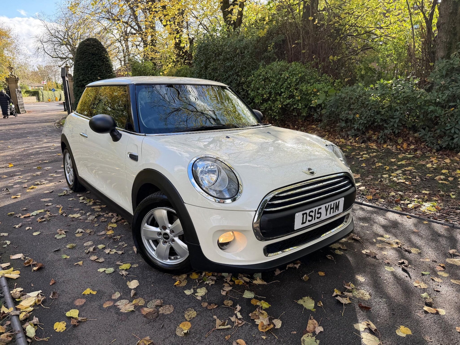Used MINI Hatch 2015 for sale - 76995545: Photo 2