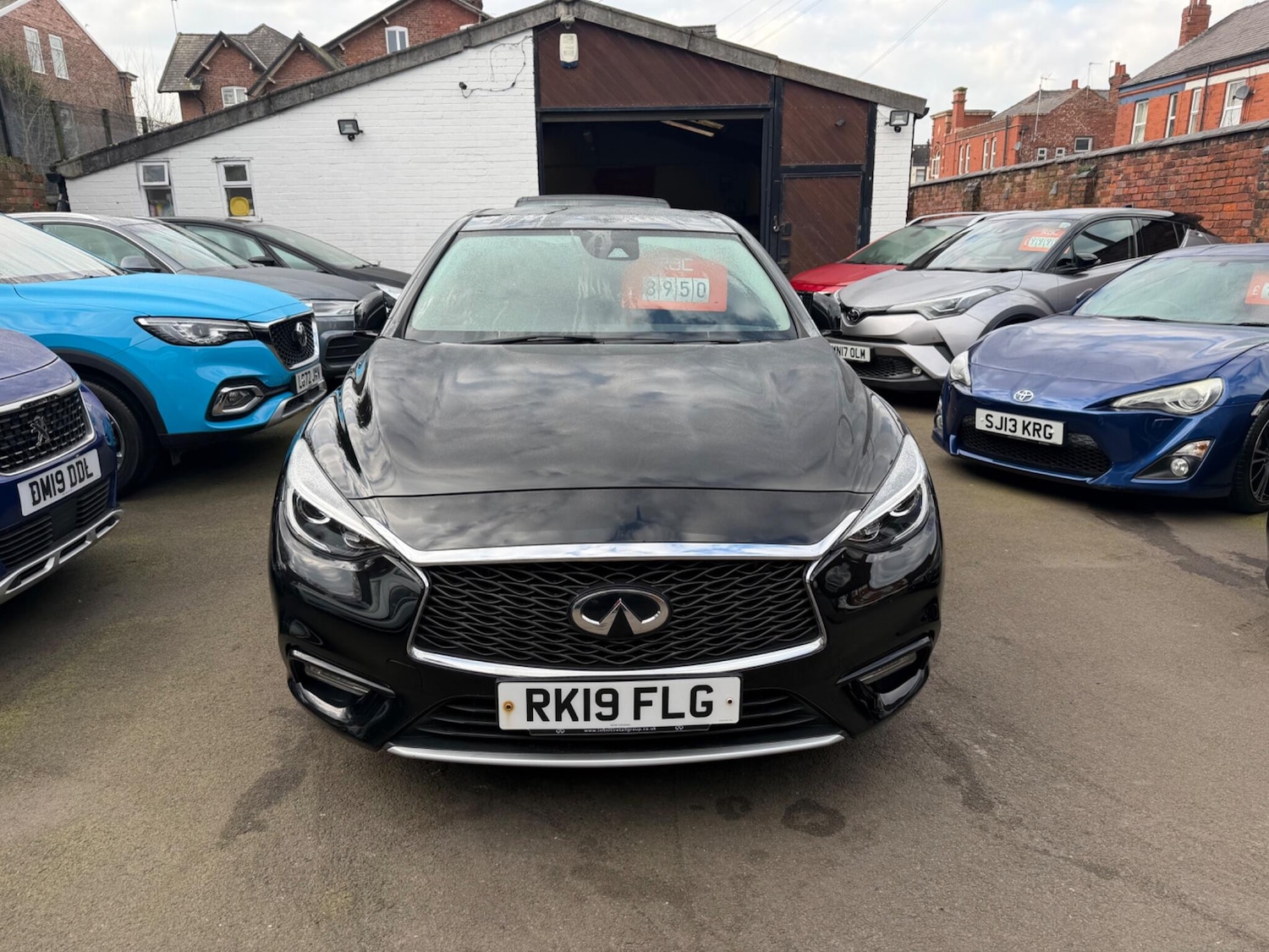 Used Infiniti Q30 2019 for sale - 77769760: Photo 2