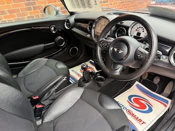 Used MINI Convertible 2011 for sale - 79698757: Photo