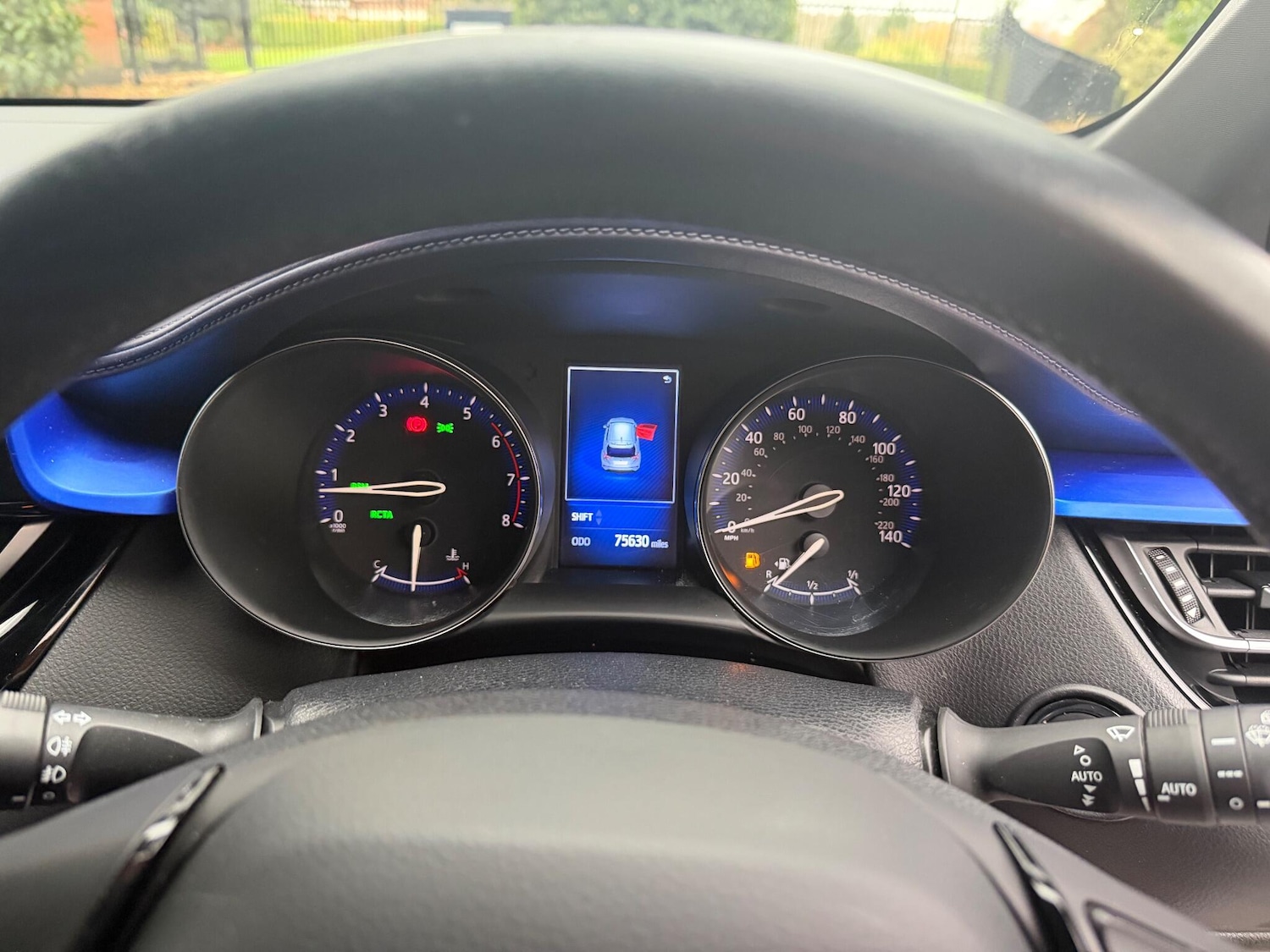 Used Toyota C-HR 2017 for sale - 76538925: Photo 17