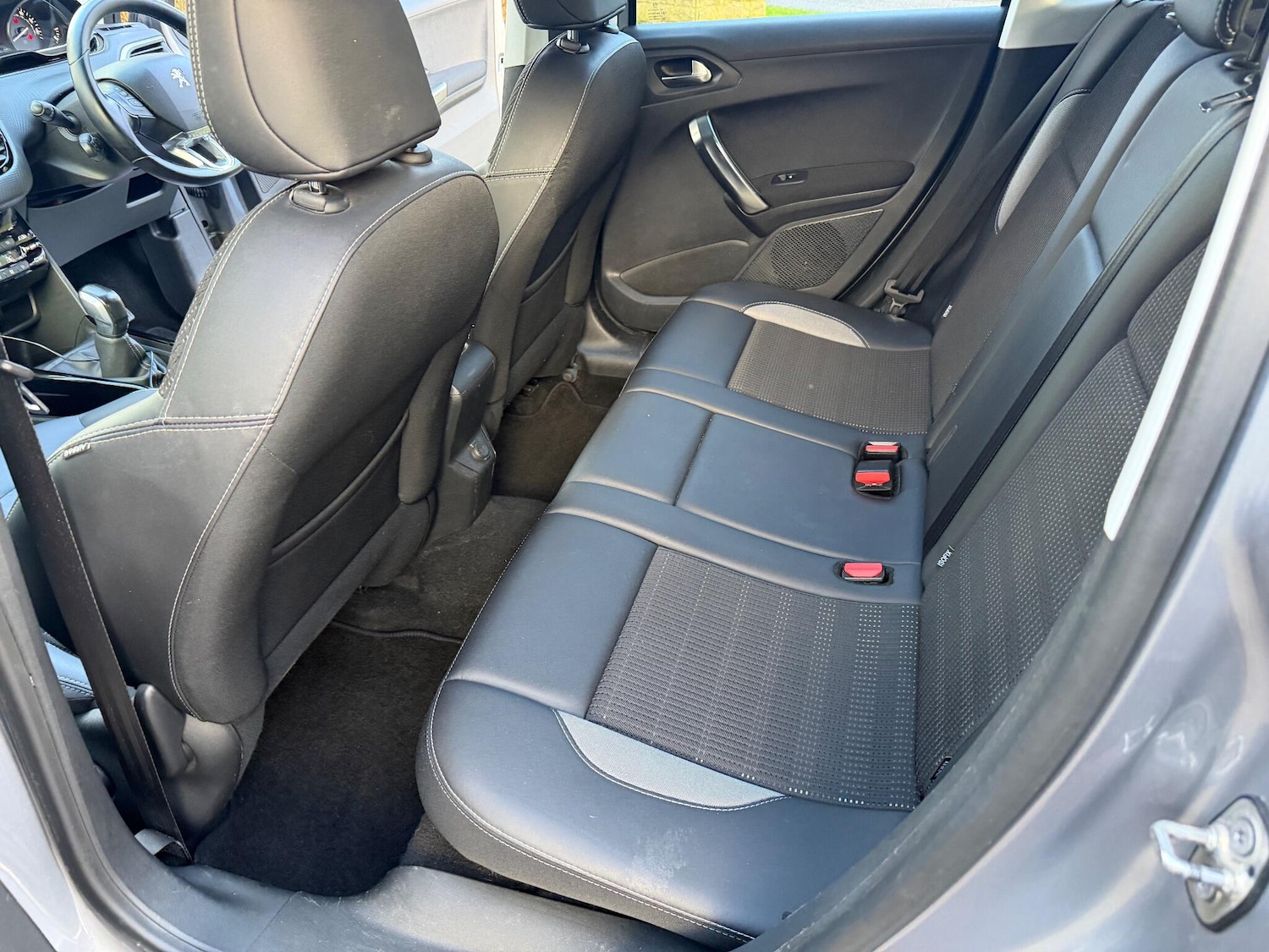 Used Peugeot 2008 2017 for sale - 77163053: Photo 15