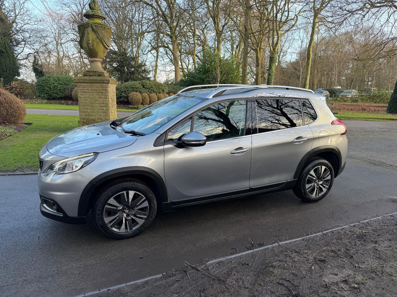 Used Peugeot 2008 2017 for sale - 77163053: Photo 8
