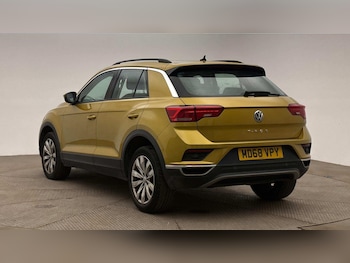 Used Volkswagen T-Roc 2018 for sale - 79361617: Photo