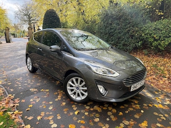 Used Ford Fiesta 2017 for sale - 77254940: Photo