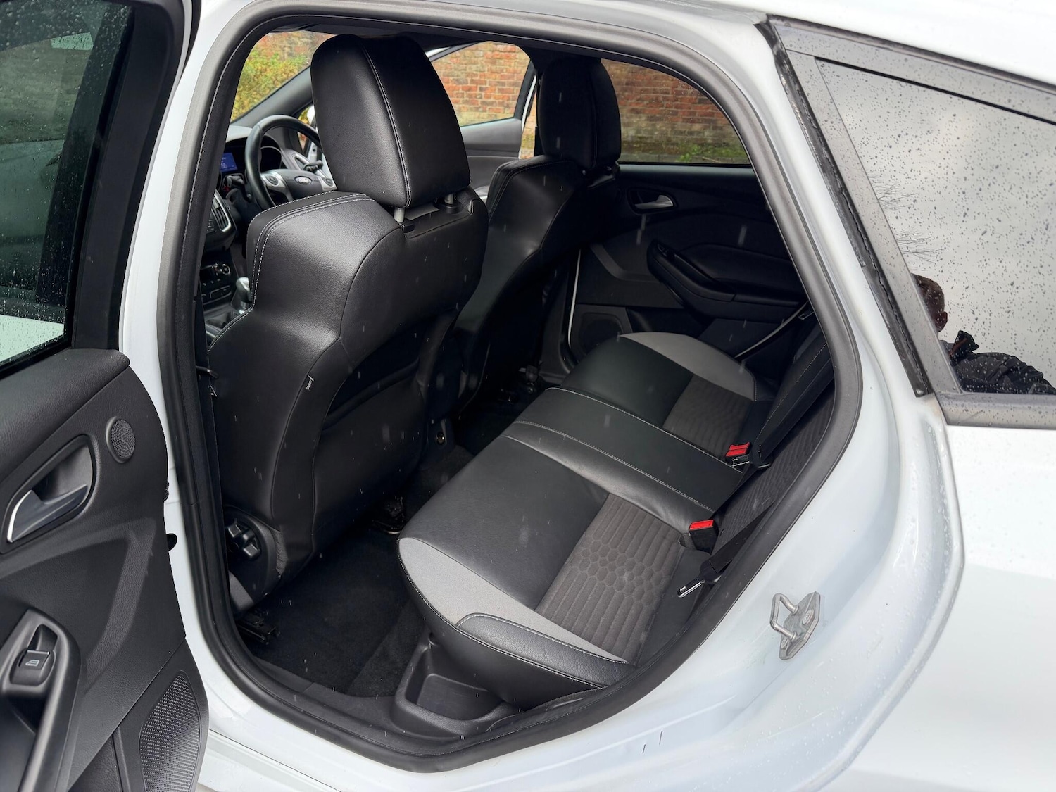 Used Ford Focus 2013 for sale - 76284326: Photo 18