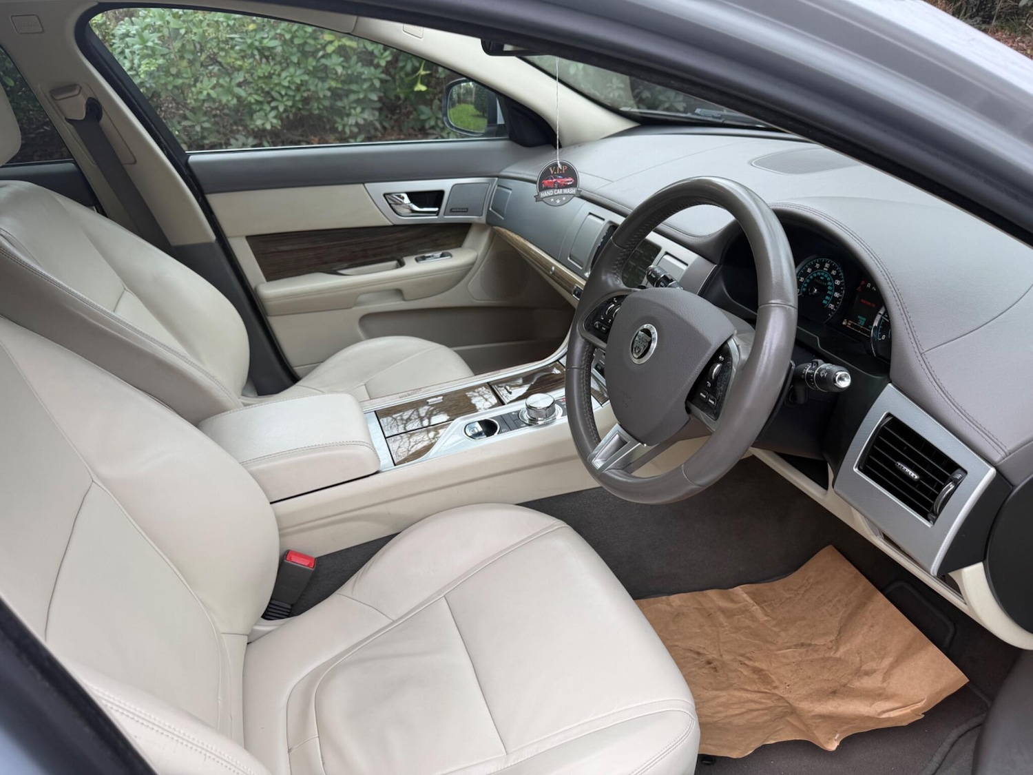 Used Jaguar XF 2014 for sale - 78007220: Photo 13