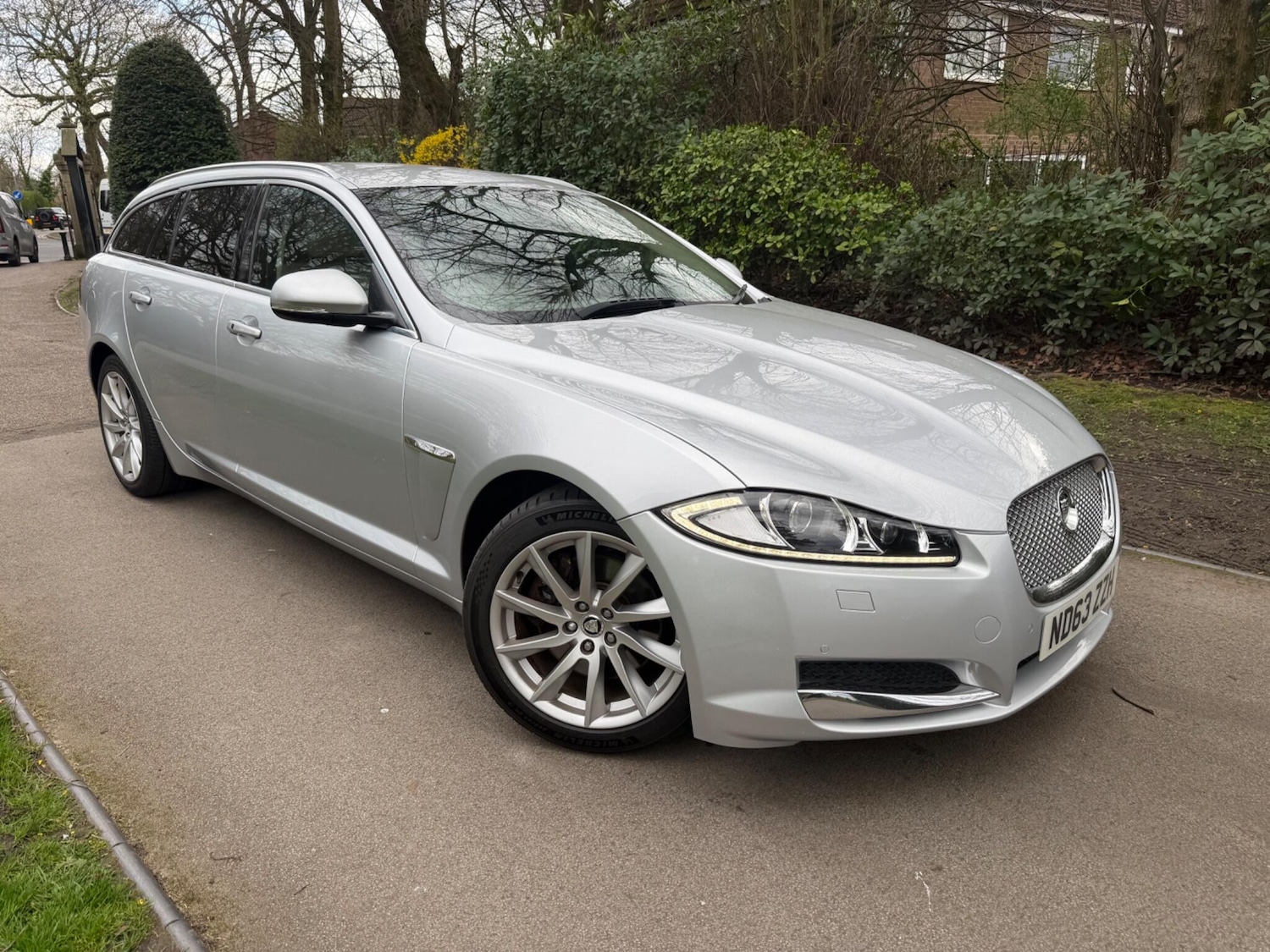Used Jaguar XF 2014 for sale - 78007220: Photo 2