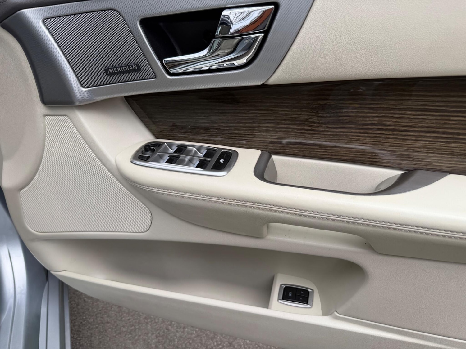 Used Jaguar XF 2014 for sale - 78007220: Photo 20