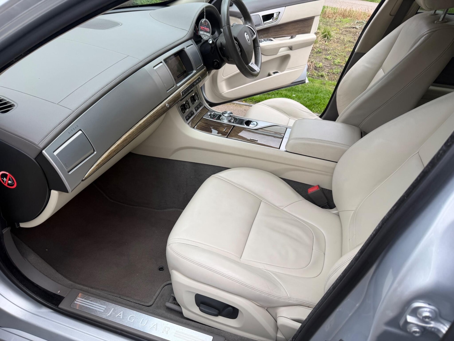 Used Jaguar XF 2014 for sale - 78007220: Photo 21