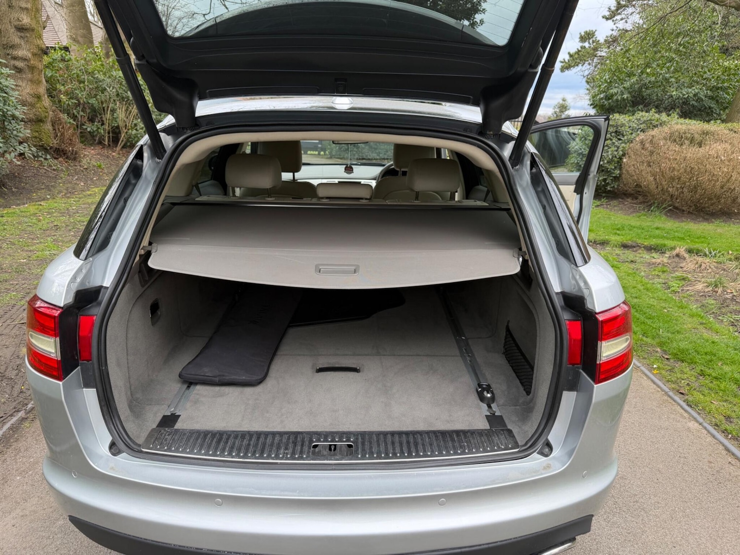 Used Jaguar XF 2014 for sale - 78007220: Photo 24