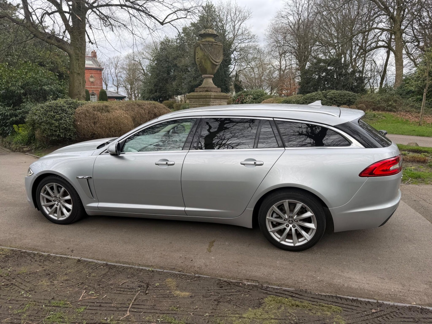 Used Jaguar XF 2014 for sale - 78007220: Photo 8