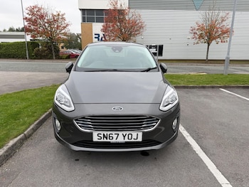 Used Ford Fiesta 2017 for sale - 76282623: Photo 2
