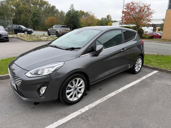 Used Ford Fiesta 2017 for sale - 76282623: Photo 3