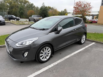 Used Ford Fiesta 2017 for sale - 76282623: Photo 3