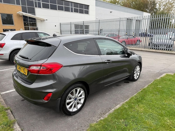 Used Ford Fiesta 2017 for sale - 76282623: Photo 6
