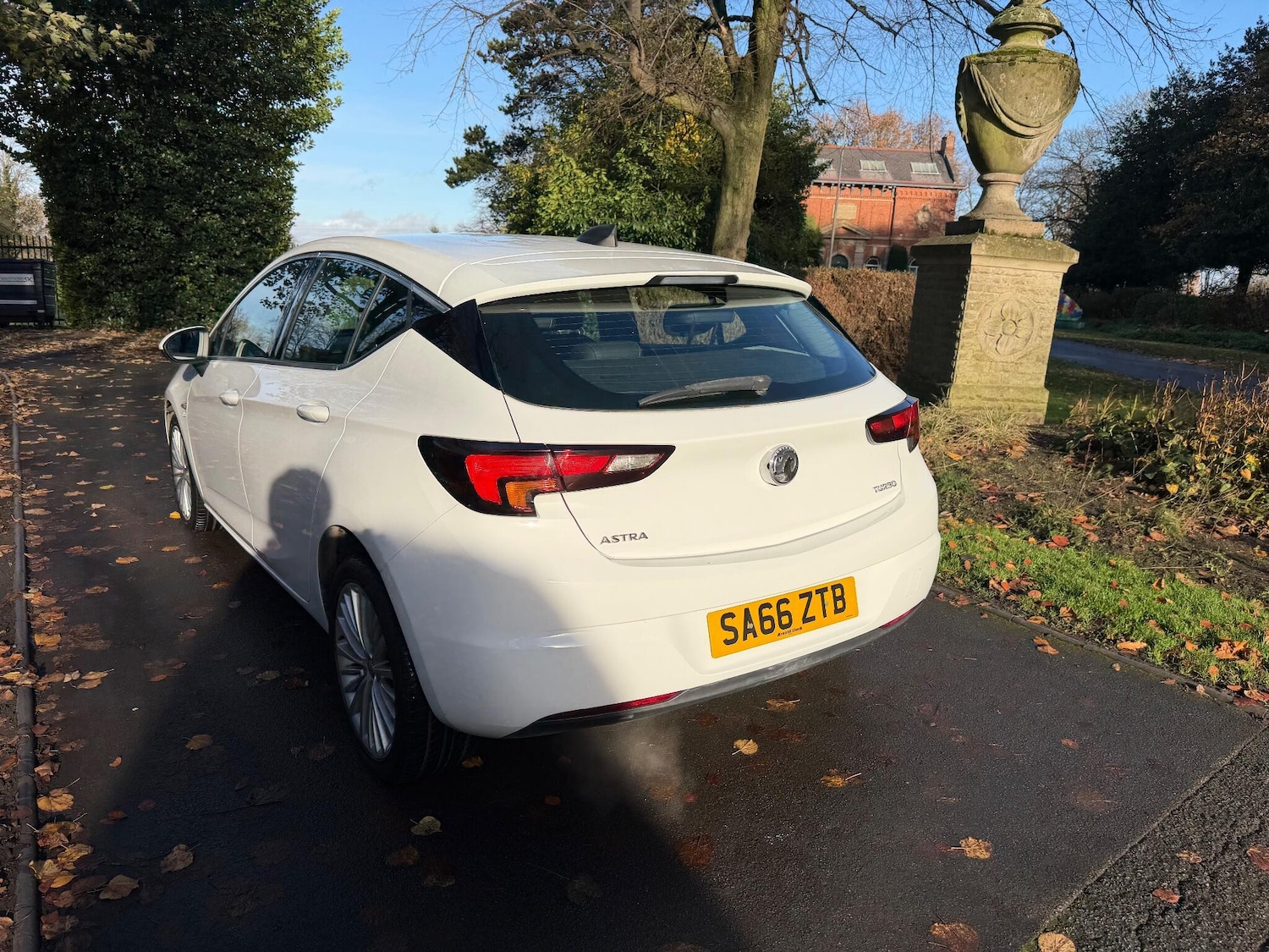 Used Vauxhall Astra for sale - 76995940: Photo 11