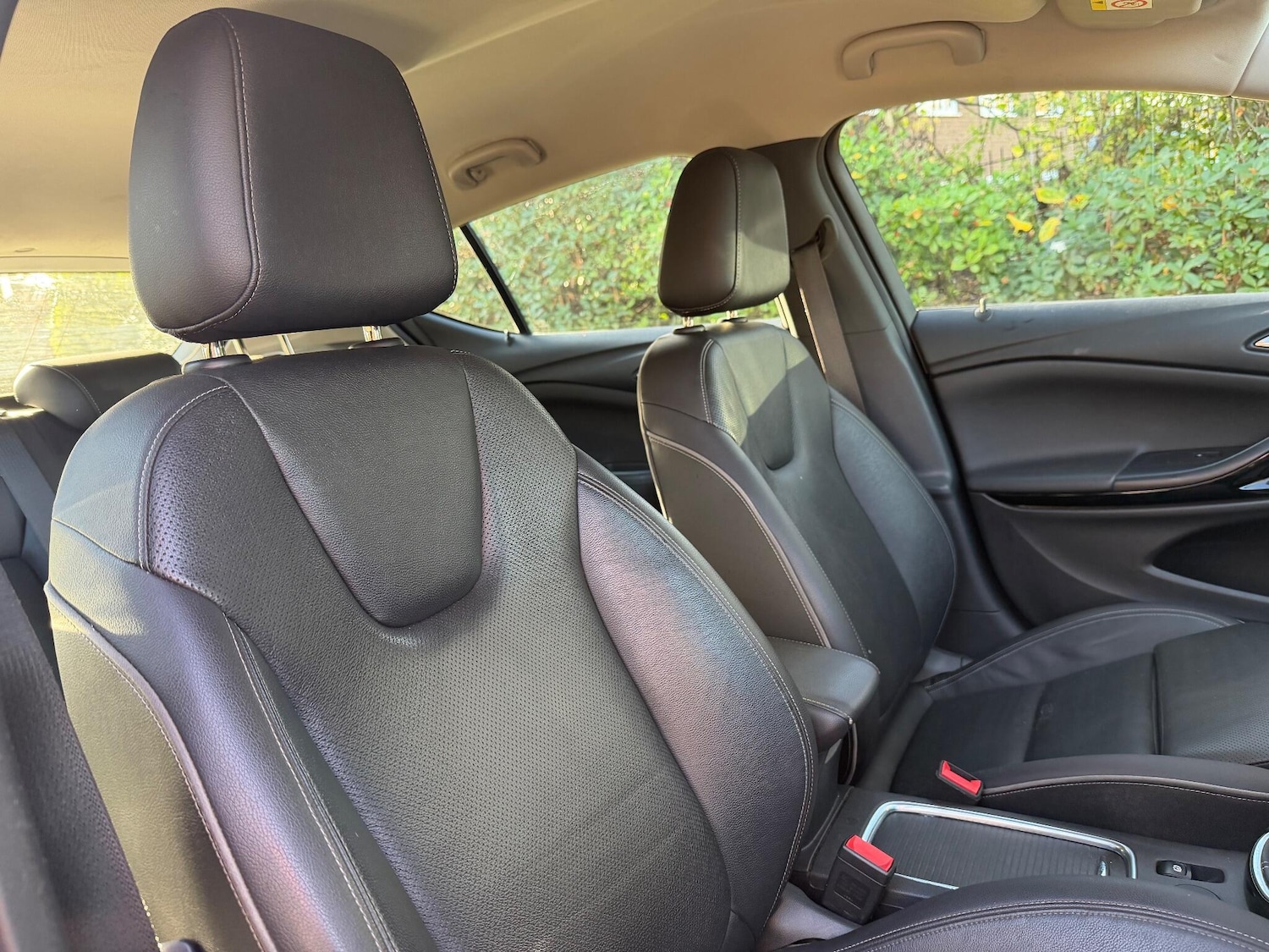 Used Vauxhall Astra for sale - 76995940: Photo 12