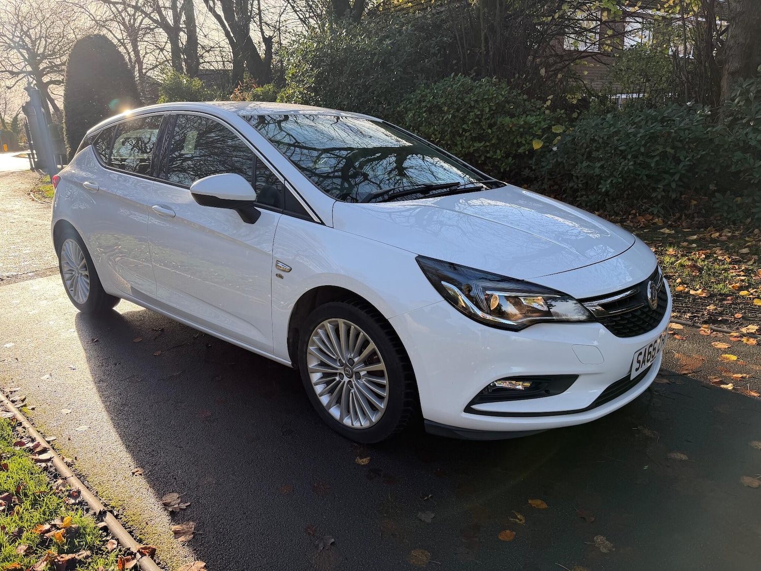Used Vauxhall Astra for sale - 76995940: Photo 5