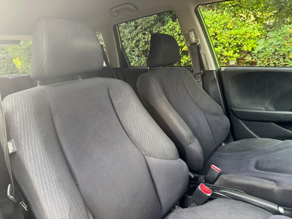 Used Honda Jazz 2011 for sale - 76094608: Photo 16