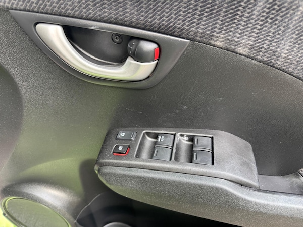 Used Honda Jazz 2011 for sale - 76094608: Photo 18