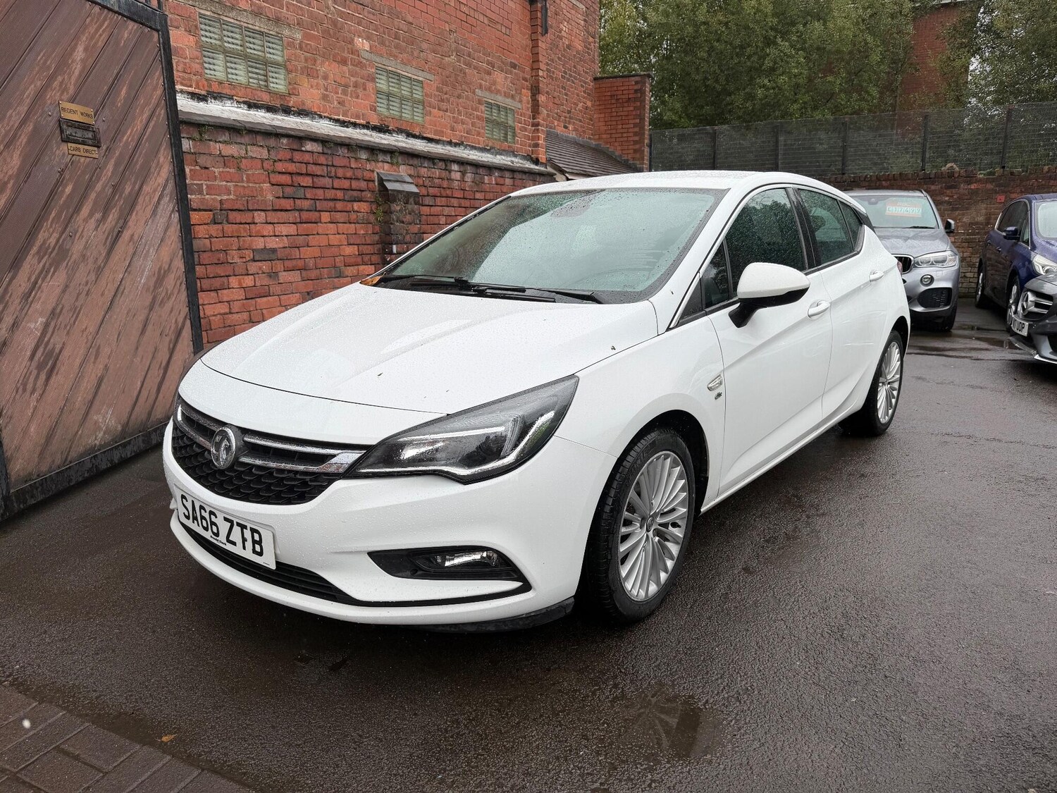 Used Vauxhall Astra 2016 for sale - 76336673: Photo 3