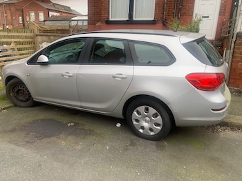 Used Vauxhall Astra 2012 for sale - 77599172: Photo
