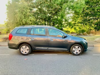 Used Dacia Logan MCV 2017 for sale - 79610239: Photo