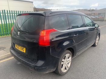 Used Peugeot 5008 2010 for sale - 77903634: Photo