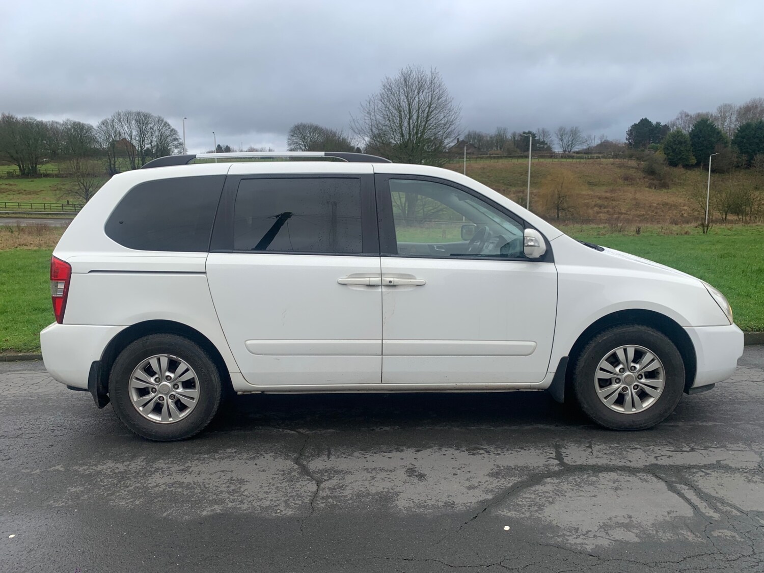 Used Kia Sedona 2010 for sale - 77527221: Photo 10