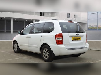 Used Kia Sedona 2010 for sale - 77527221: Photo