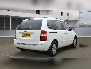 Used Kia Sedona 2010 for sale - 77527221: Photo