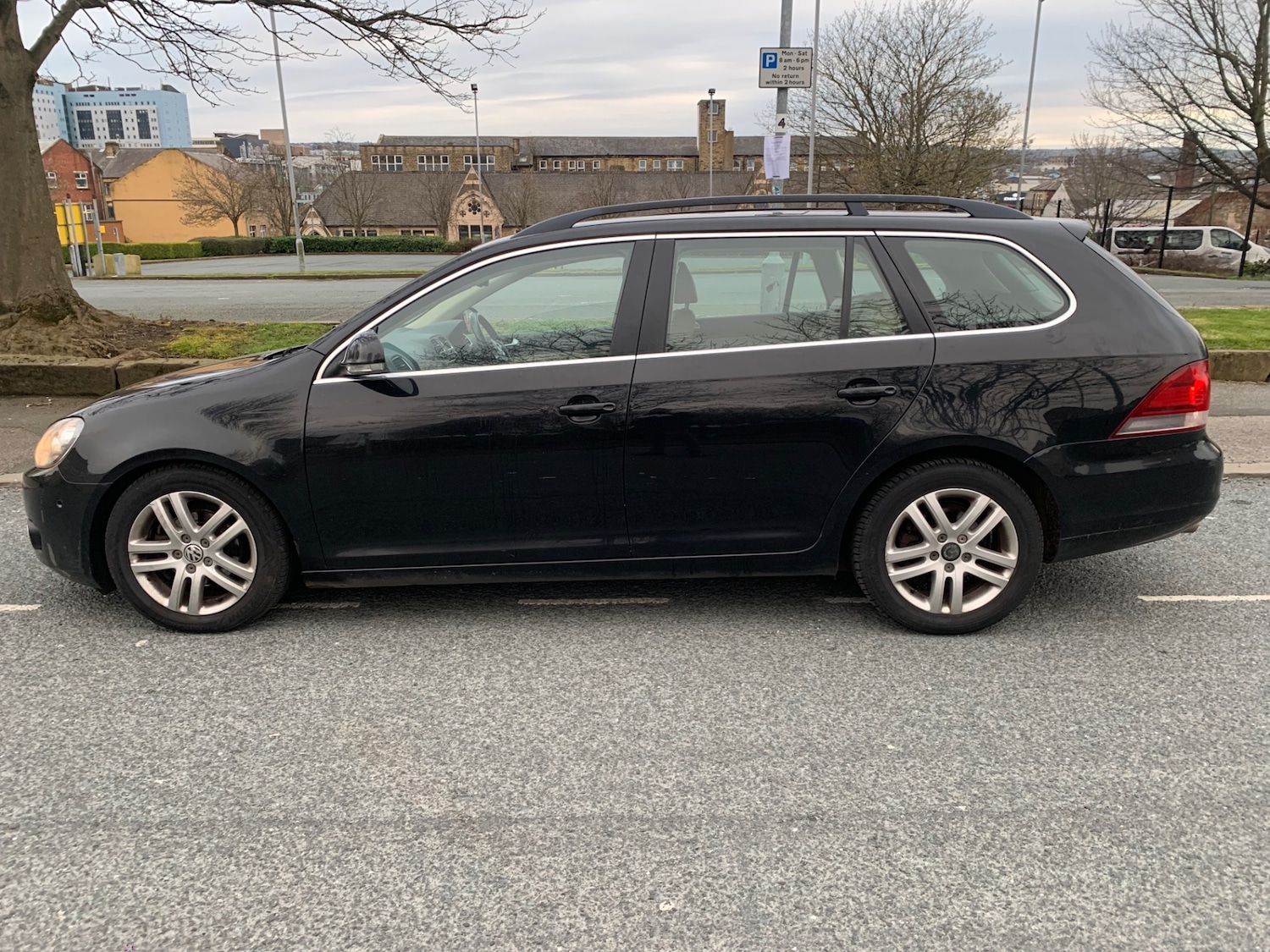 Used Volkswagen Golf 2011 for sale - 78008968: Photo 11