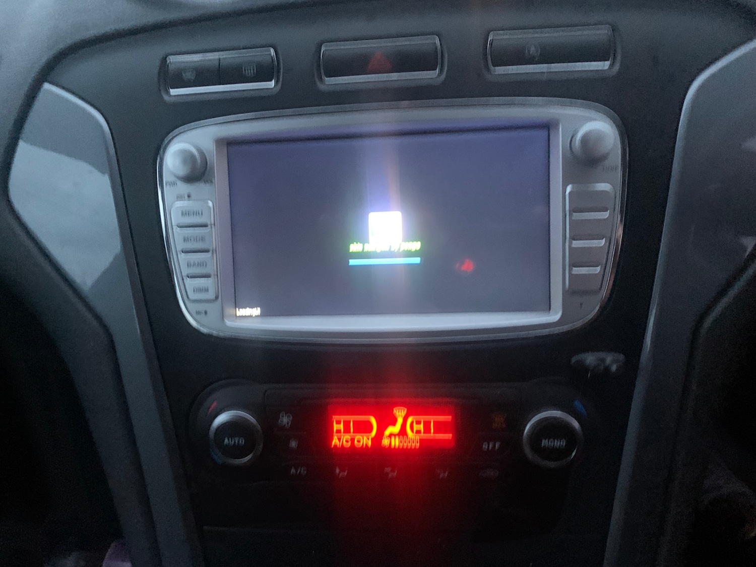 Used Ford Mondeo 2011 for sale - 76936744: Photo 13