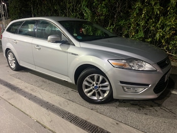2011 (11) - ZETEC 1.6 TDCI 115 BHP 5-Door