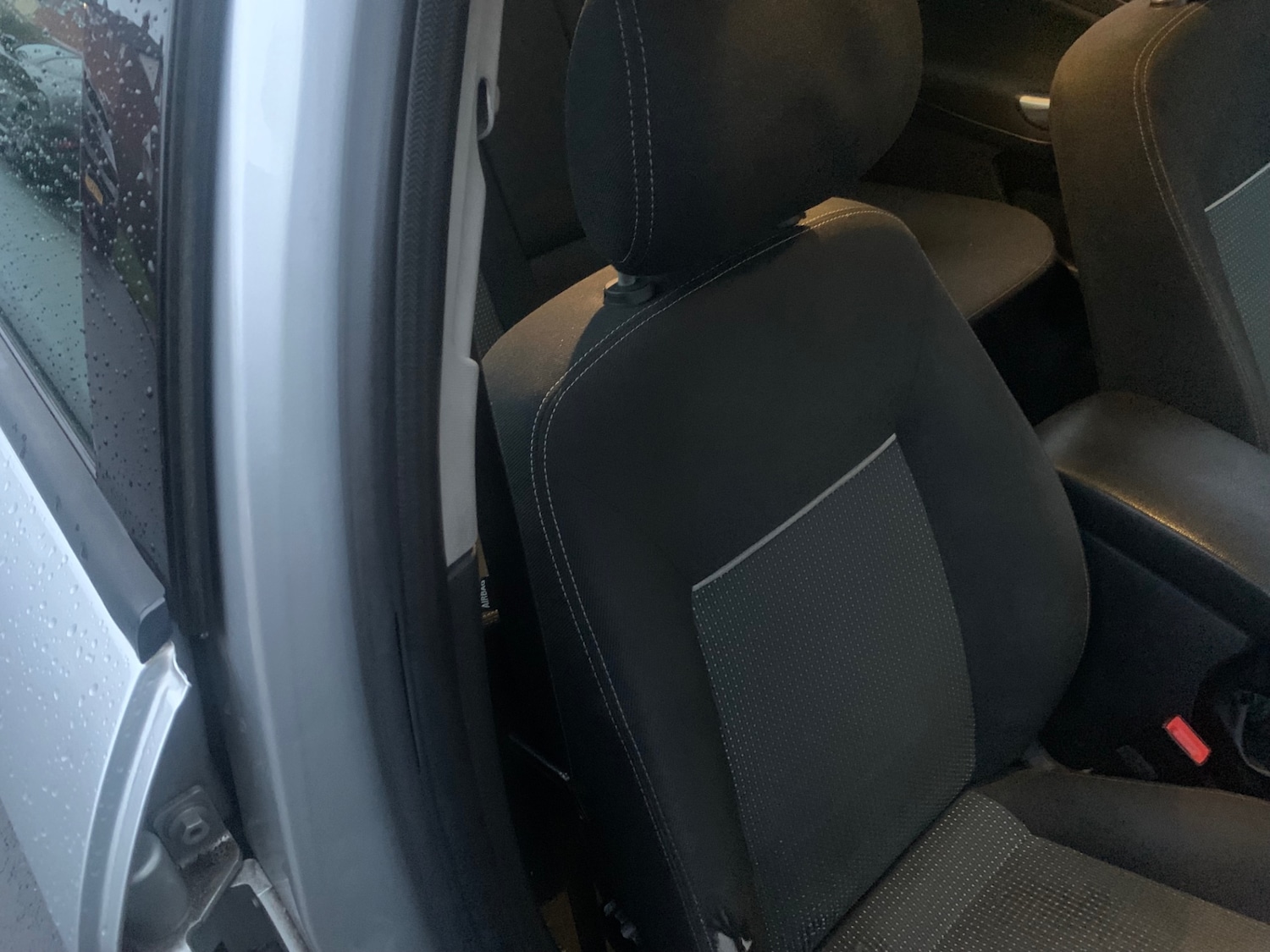 Used Ford Mondeo 2011 for sale - 76936744: Photo 8