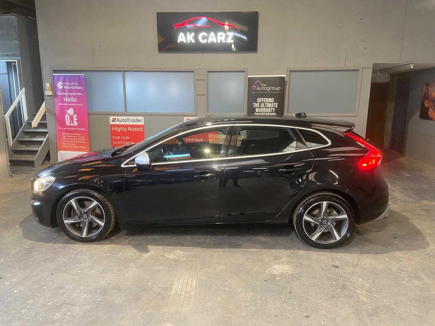 Used Volvo V40 2014 for sale - 77465803: Photo 14