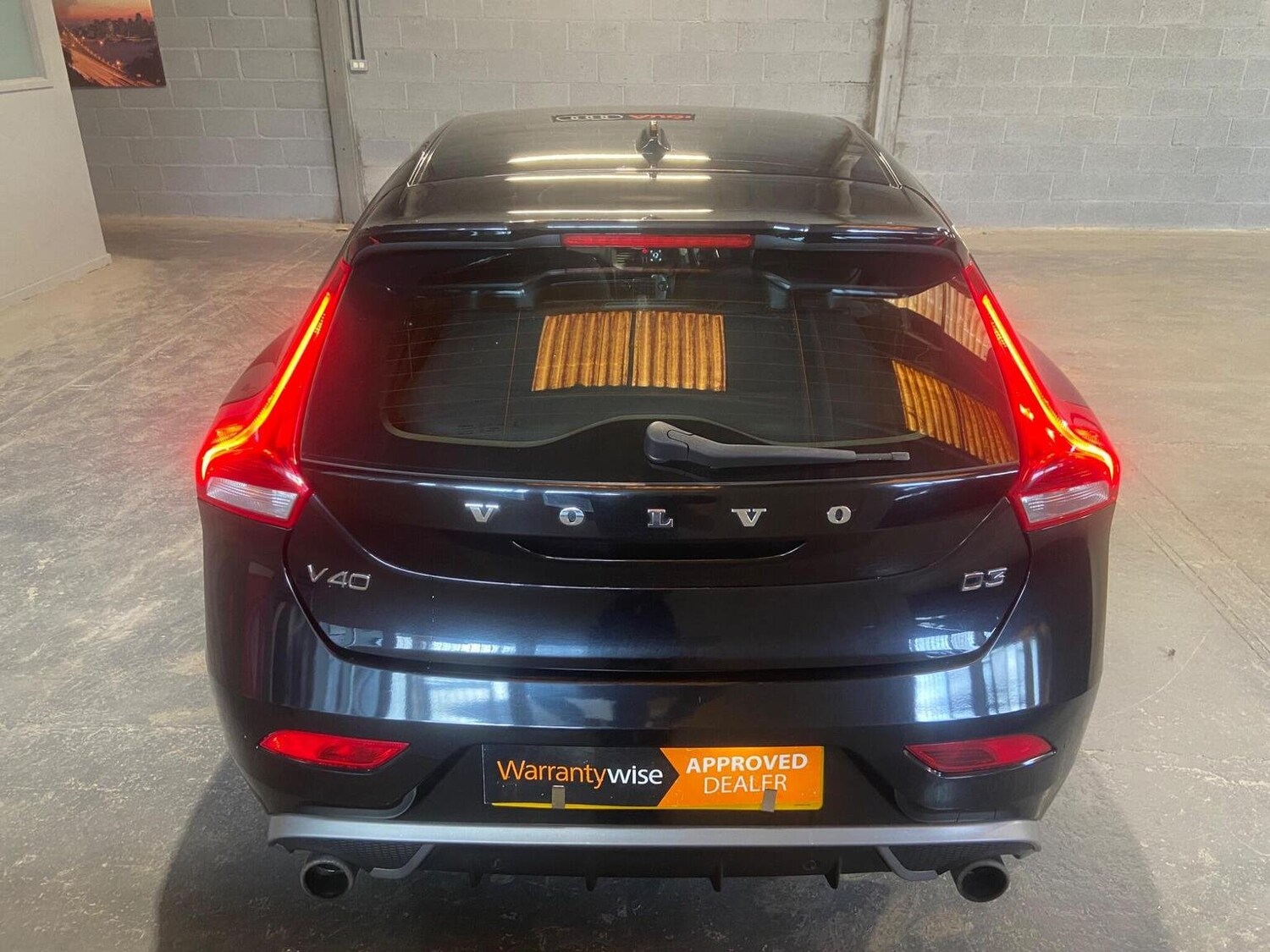 Used Volvo V40 2014 for sale - 77465803: Photo 25