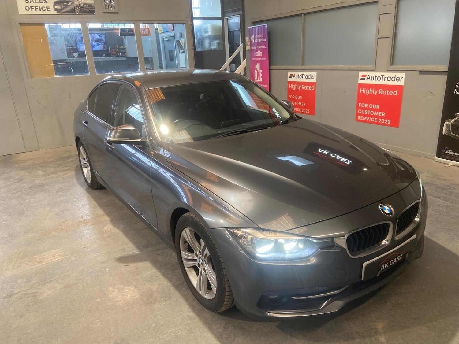 Used BMW 3 Series 2016 for sale - 77046318: Photo 2