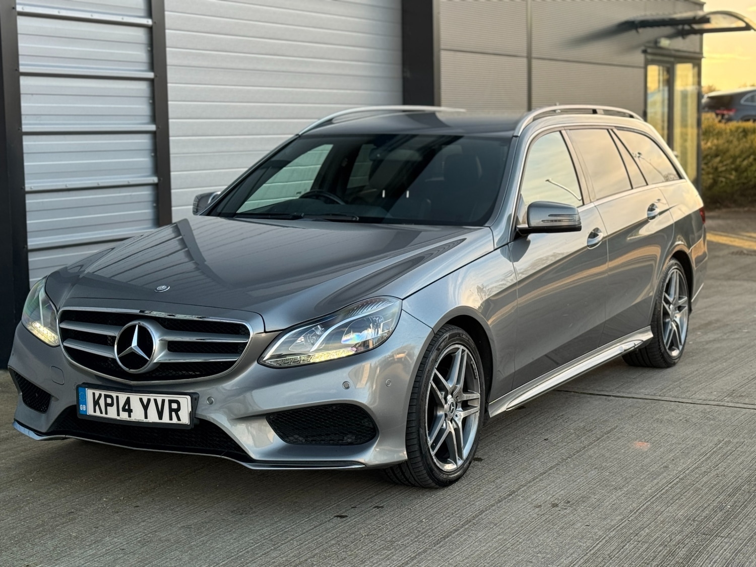 Used Mercedes-Benz E Class 2014 for sale - 78015949: Photo 11