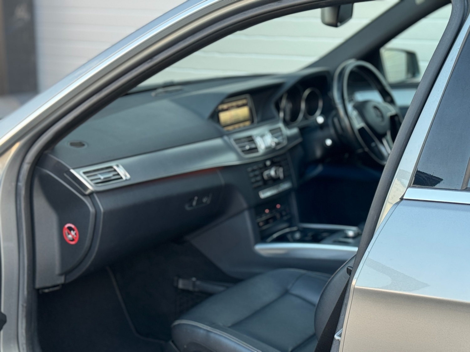 Used Mercedes-Benz E Class 2014 for sale - 78015949: Photo 15