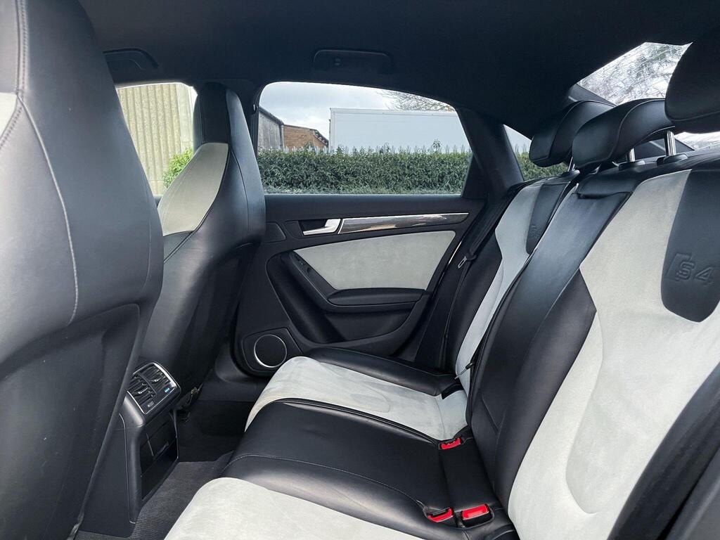 Used Audi A4 2010 for sale - 77991898: Photo 21