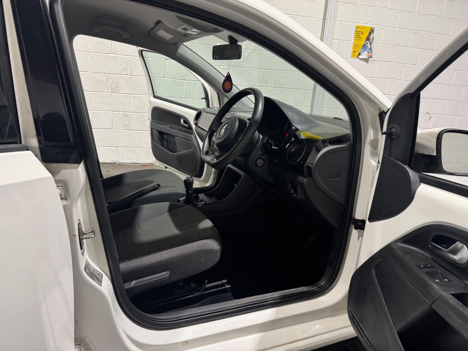 Used Volkswagen up! 2016 for sale - 77538248: Photo 27