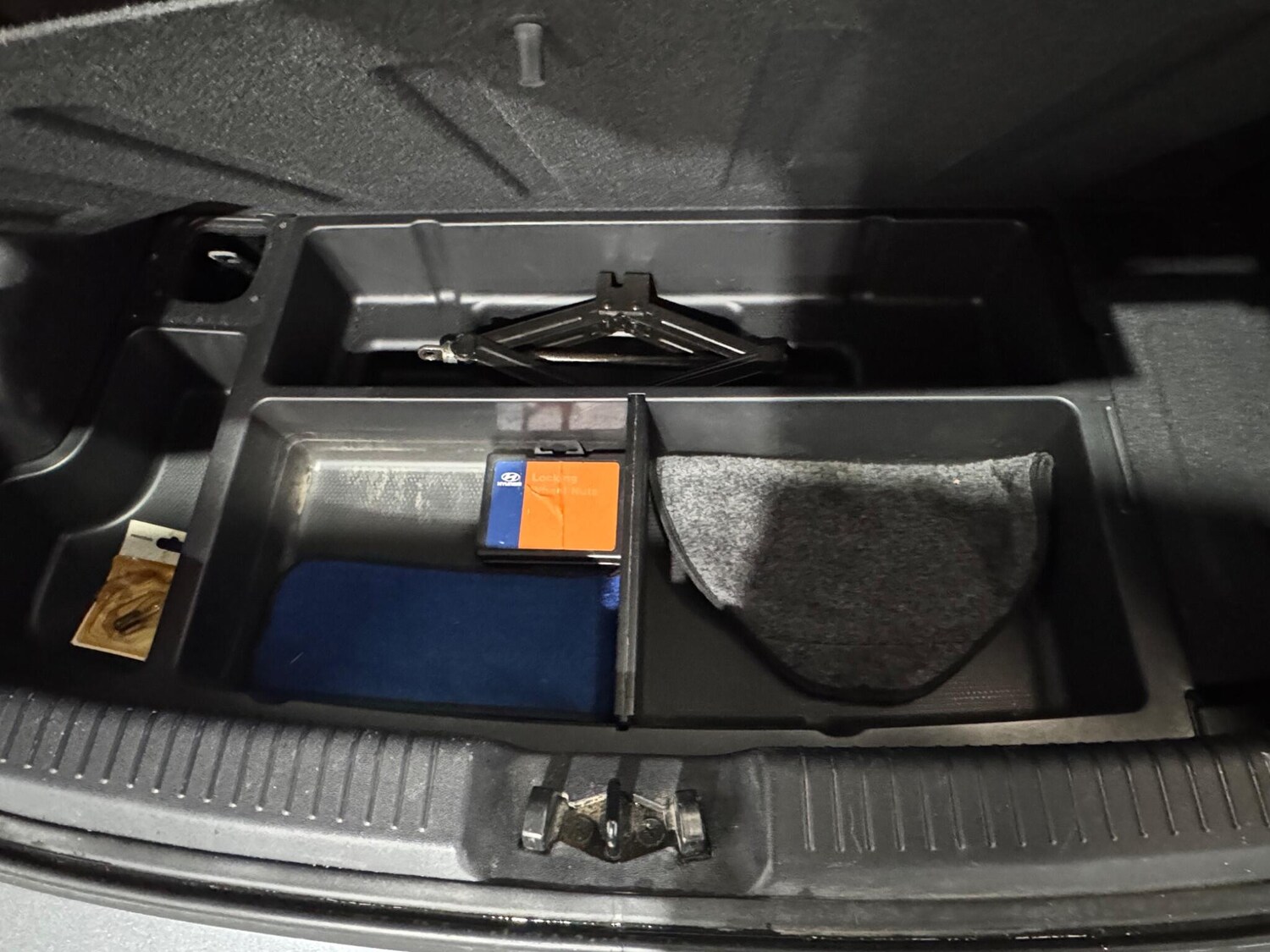 Used Hyundai i10 for sale - 78214854: Photo 35