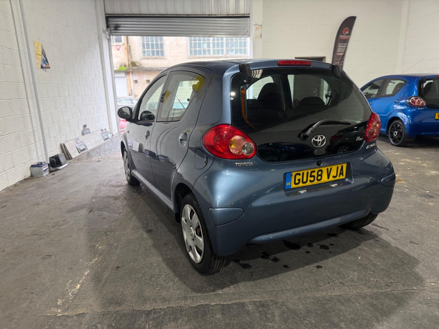 Used Toyota AYGO 2008 for sale - 76408750: Photo 11