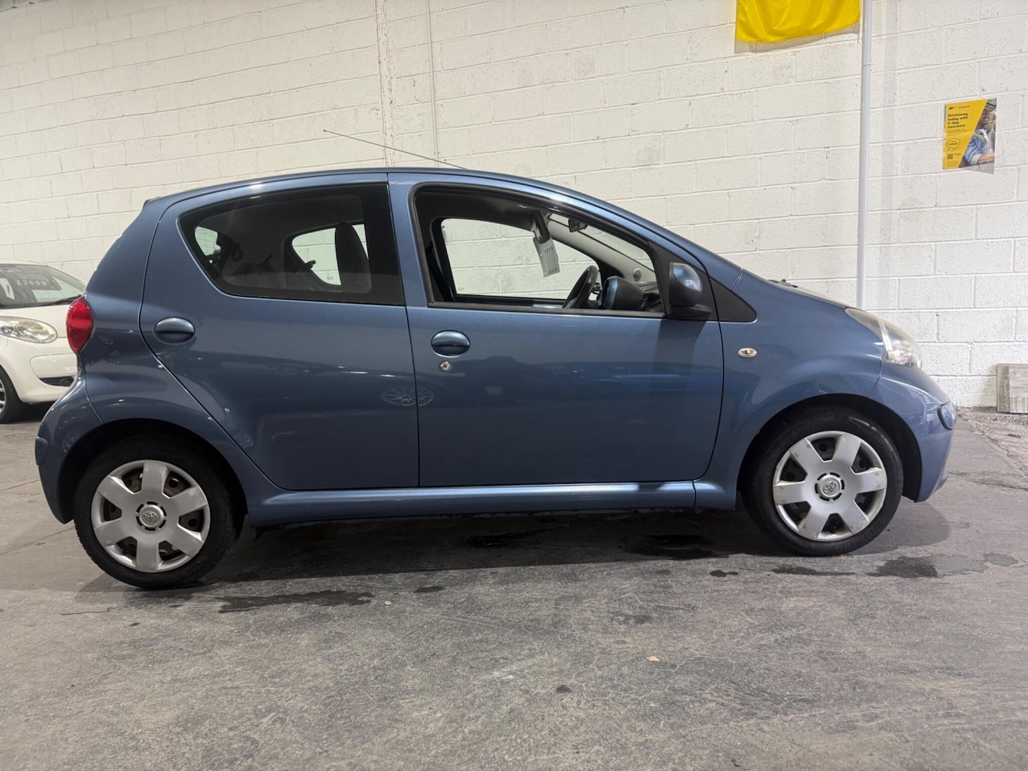 Used Toyota AYGO 2008 for sale - 76408750: Photo 2