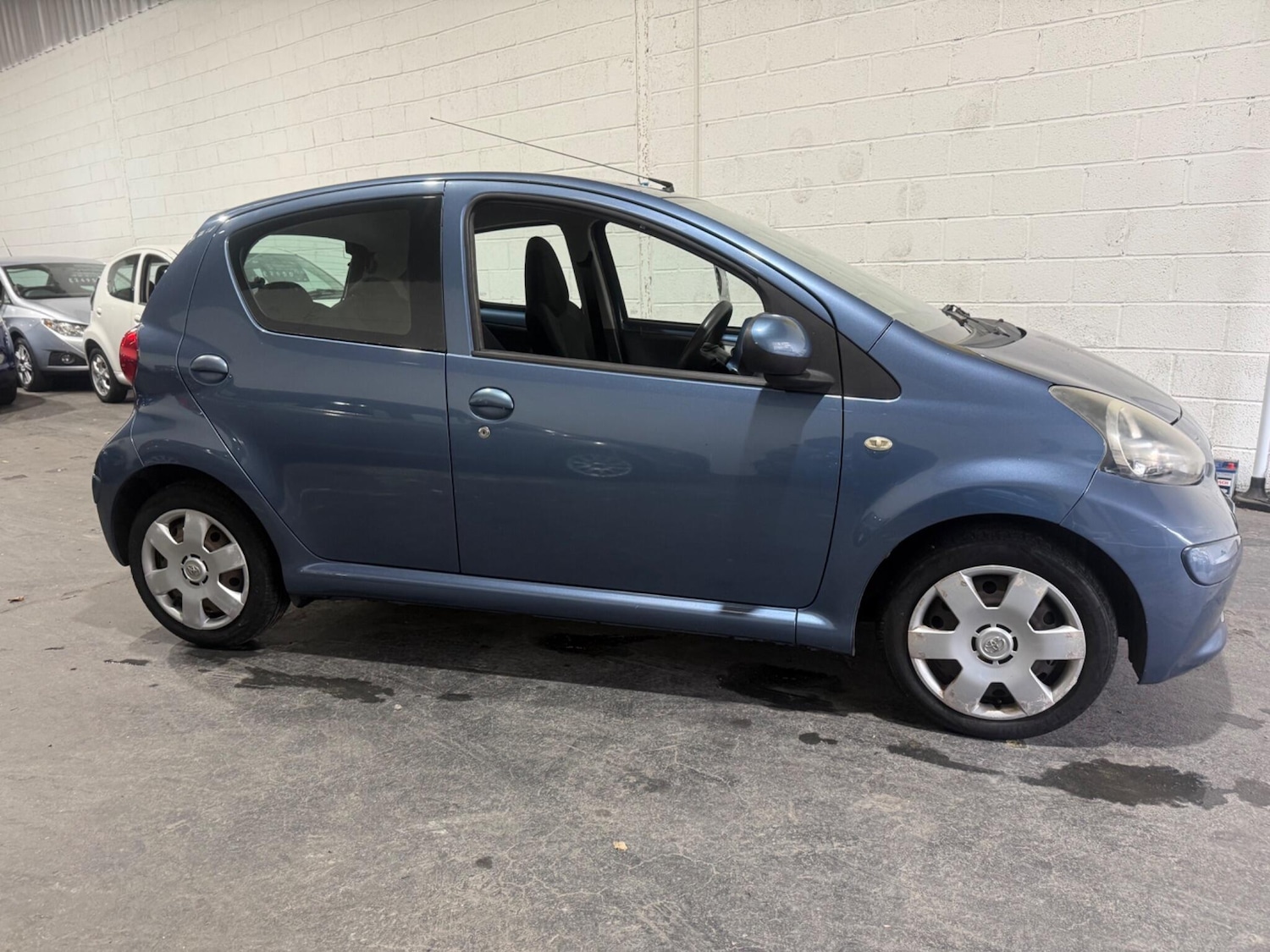 Used Toyota AYGO 2008 for sale - 76408750: Photo 3