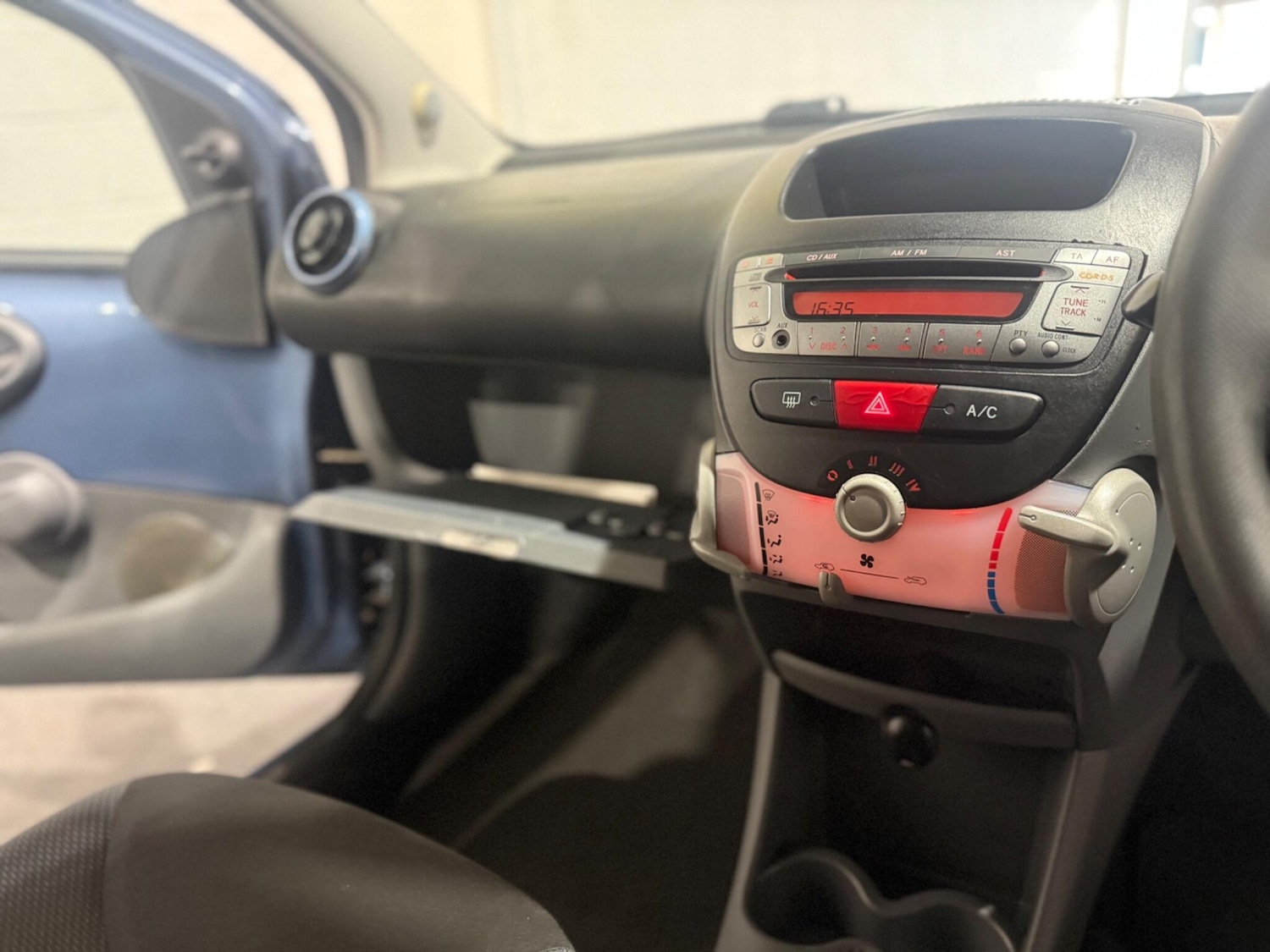 Used Toyota AYGO 2008 for sale - 76408750: Photo 32