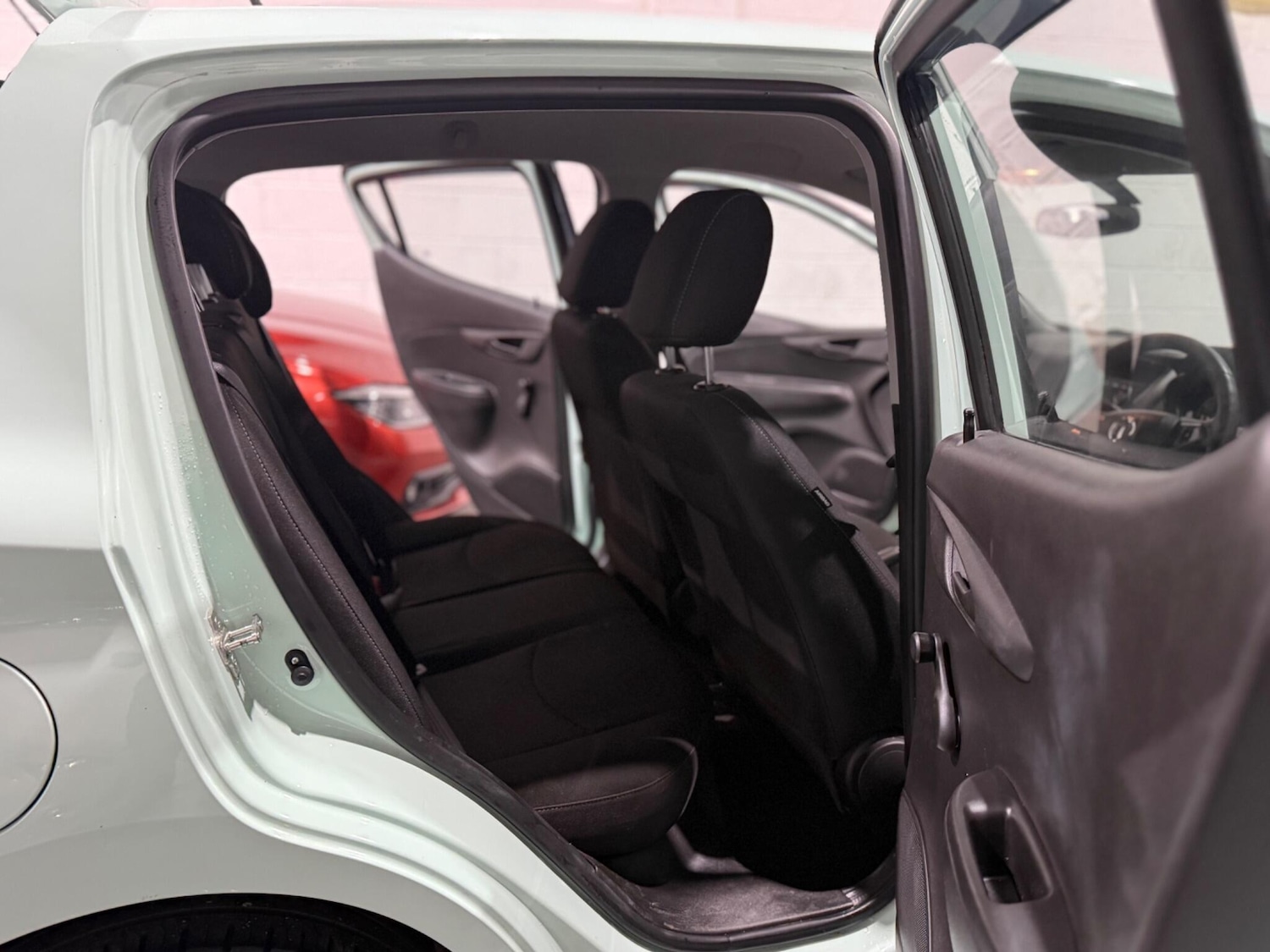 Used Vauxhall Viva 2017 for sale - 77130673: Photo 28