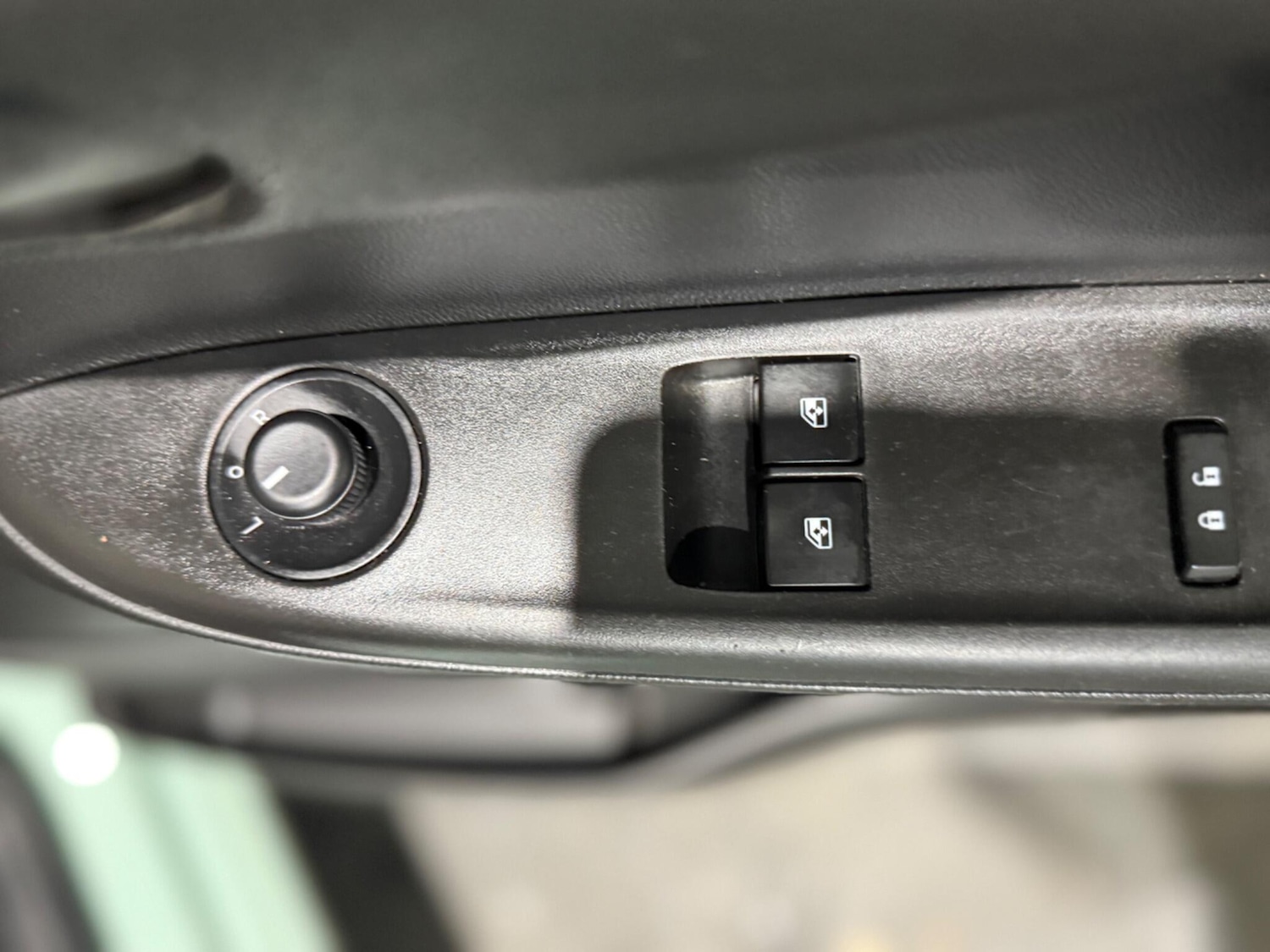 Used Vauxhall Viva 2017 for sale - 77130673: Photo 30